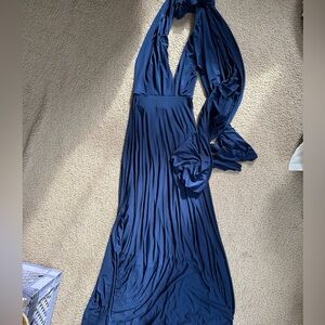 LuLu’s trick of the trade navy size small